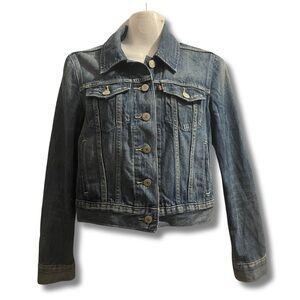 💙 LEVI’S- Jean Jacket- SIZE XS